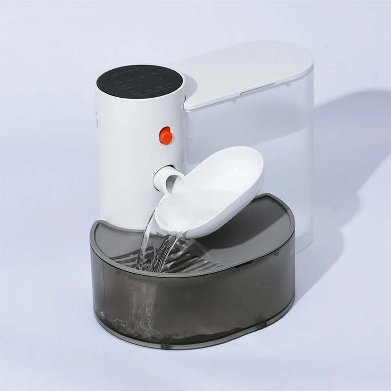 Unplugged Automatic Water Feeder - FurryZone